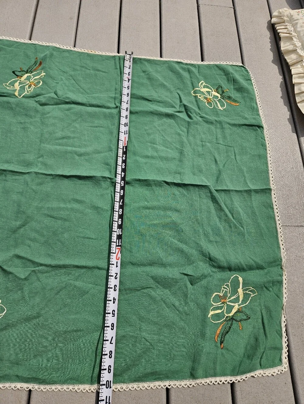 Vintage Green Tablecloth Topper Embroidered Floral Linen Lace Trim 31x34